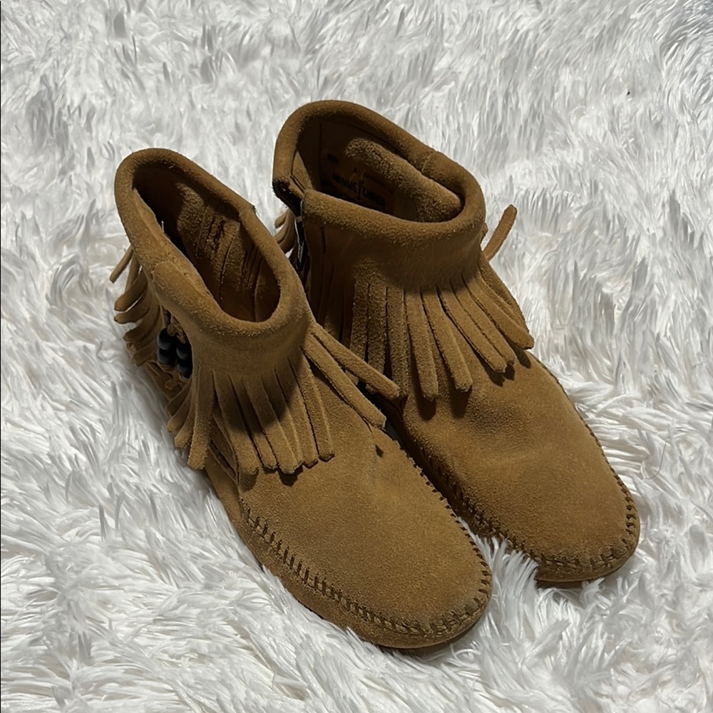 Minnetonka Side Zip Brown Leather Fringe Concho Moccasins 5
